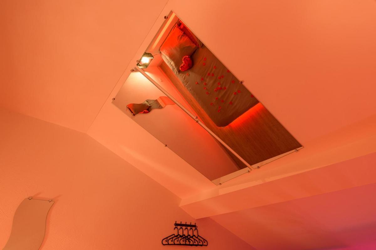 Love Room - Suite Romantique Avec Spa Privatif Le Puy-en-Velay Kültér fotó