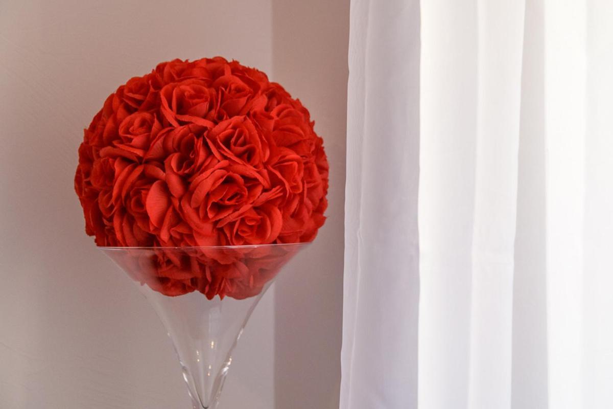 Love Room - Suite Romantique Avec Spa Privatif Le Puy-en-Velay Kültér fotó