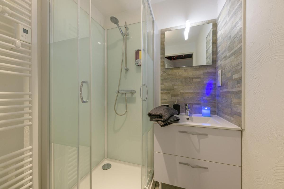 Love Room - Suite Romantique Avec Spa Privatif Le Puy-en-Velay Kültér fotó