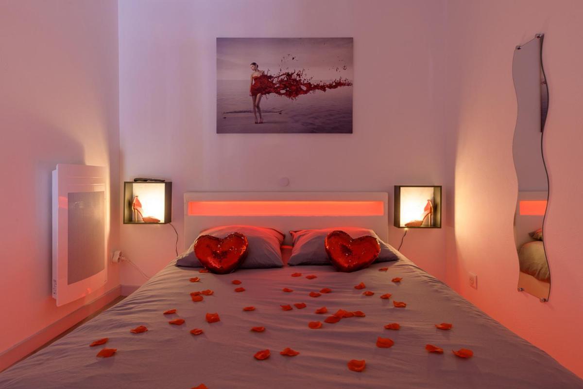 Love Room - Suite Romantique Avec Spa Privatif Le Puy-en-Velay Kültér fotó
